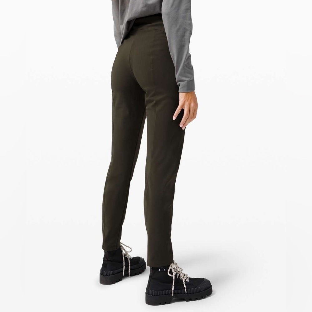 Lululemon Olive Green Here to There Tapered Pants Size 6 Athleisure Travel - Picture 2 of 10